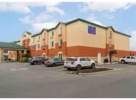 Motel 6 Suites Findlay Tiffin Avenue, OH