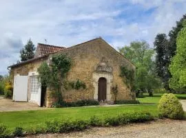 Le Royal Cagouille gîte Au Château d'Ecoyeux