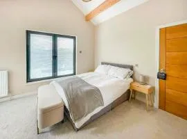 Private Room with En-Suite in Wakefield in Stunning House