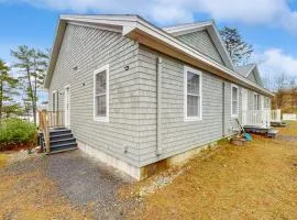 New Riverfront Condo in Sheepscot Harbour - Walk to Famed Seafood Eatery