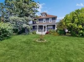 Charming Coastal Retreat with Ocean Views, Porch and Private Cabin