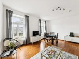 Altbau Flair 75m2 - Passau Panorama - Geräumiges Gutshaus Bookhagen