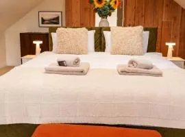 Staverton Hill Farm Lake View Countryside Retreat