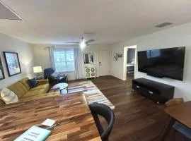 Hot Tub Hideaway - Golf Cart - The Villages