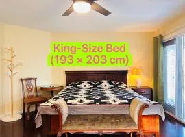 Sandy Cozy Home-Master Bedroom