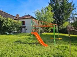 Maison conviviale à Peyrusse le Roc, avec jardin sans vis-à-vis