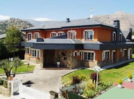 Hotel Rural La Pedriza，位于曼萨纳雷斯-埃尔雷亚尔的酒店