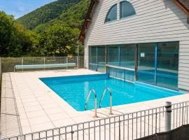 Bel appartement au bord du lac à Arreau, 40 m² avec piscine