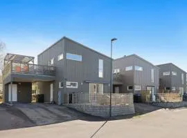 Three bedrooms house