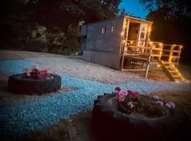The Hideaway Retreat