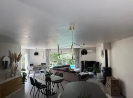 Friendly house and setting for families!!!
