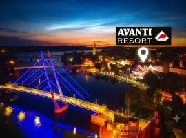 Avanti Resort Mikołajki , w centrum przy jeziorze i promenadzie, śniadanie , obiad lub obiadokolacja