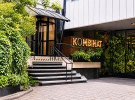 Kombinat Rooms City Center，位于诺维萨德的酒店