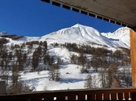 T2 view, skiing, summer pool Balcons du Soleil