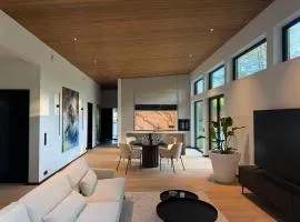 Jõelähtme Golf Villa with Sauna and Terrace Grill - near EGCC Golf Course