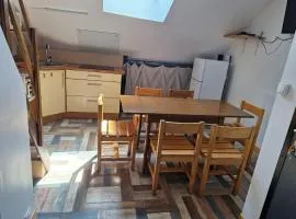Appart climatisé 2 chambres 5 lits