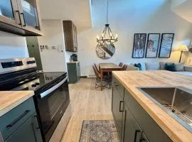 Lutsen Mtn Condo, Ski in Ski out, Pool, Hot Tub, Fitness