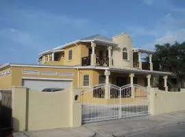 Apartments in Maya's Bajan Villas