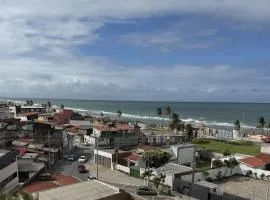 Flat pé na areia com vista para a Praia do Meio