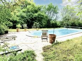 Villa spacieuse à Prailles-La Couarde avec piscine privée 100 m² !