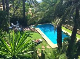Seaside villa in Jávea with private pool