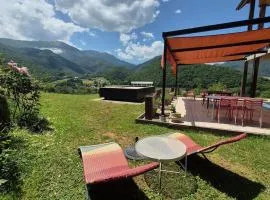 Maison familiale avec piscine au cœur des Pyrénées
