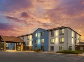 Comfort Inn & Suites Summerset - North Rapid City