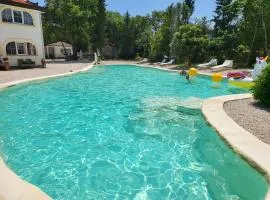 Villa Royal Resort