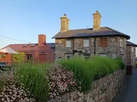 Ty'n Llan- tafarn gymunedol- community pub