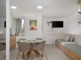 Sunny Apartment with Terrace