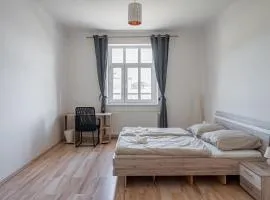 Big 4 Room Apartment near Old Town