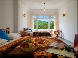 Queens Ark