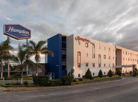 Hampton by Hilton San Juan del Rio，位于圣胡安德里奥的酒店