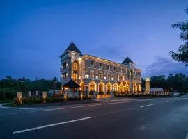 HOTEL MARIAPARK KALLooRKKAD