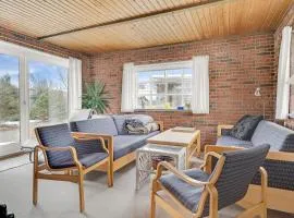 Holiday Home For Rent Havhusvej 1, Lønstrup