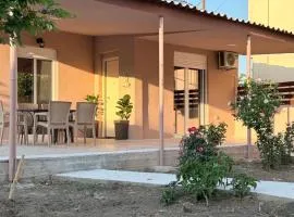 Anavissos Minimal Family House