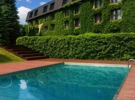 Booking Hotel & Spa