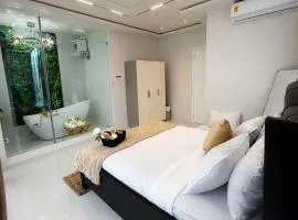 One Plus One Luxe Retreat with Airport Pickups