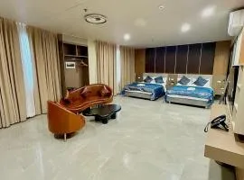 Skyport Hotel