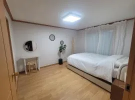 Songtan K55 공원 산책로 2F 독채 하우스