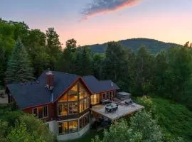 Alpine View Lodge - Cozy Private Chalet in Mont-Tremblant