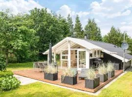 6 person holiday home in Ulfborg