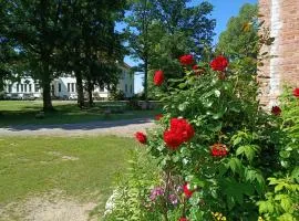 Ferien am Schloss - Wohnung 1 "das Pferd", Ferienwohnung am Badesee