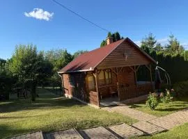 Flóra Apartmanok