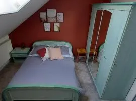 Chambre paisible climatisée-Petit déjeuner inclus