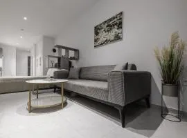 PNP Apartments - City & Sea View