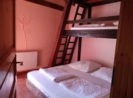 Ferien am Schloss - Wohnung 6 "der Pferdestall", Ferienwohnung am Badesee