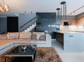 Villa Glam Wellness & Spa Retreat