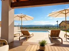 CASA FLORIT - Eco Luxury Villa - Private Pool and BBQ for 8 Guests