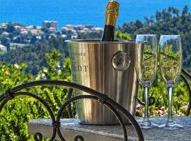 Villa Claudia appartamento di prestigio in villa vista mare